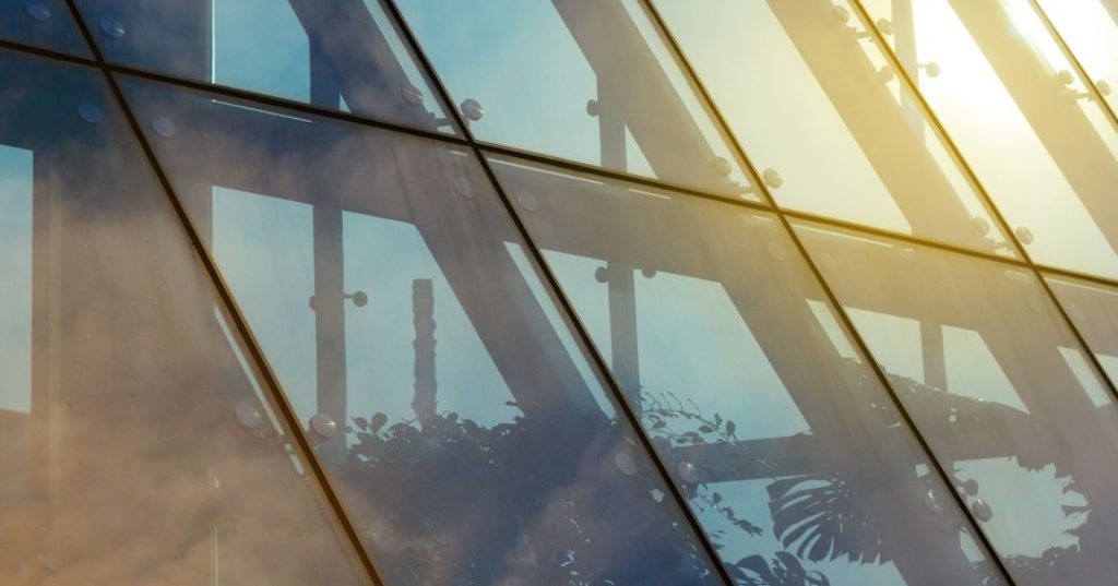 Fachadas de vidro em Cotia