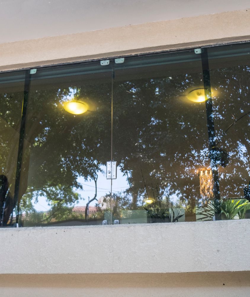 janela de vidro em Cotia